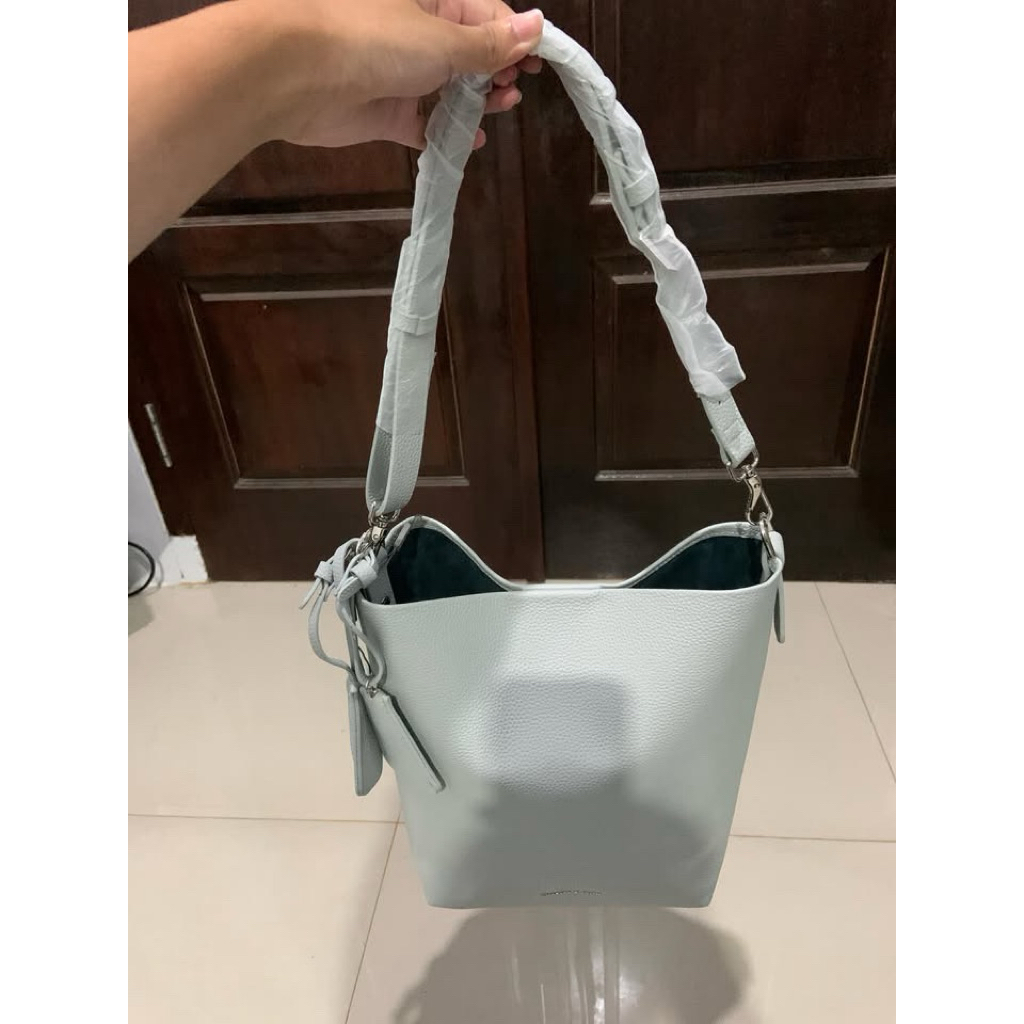 charles & keith bucket blue pastel bag