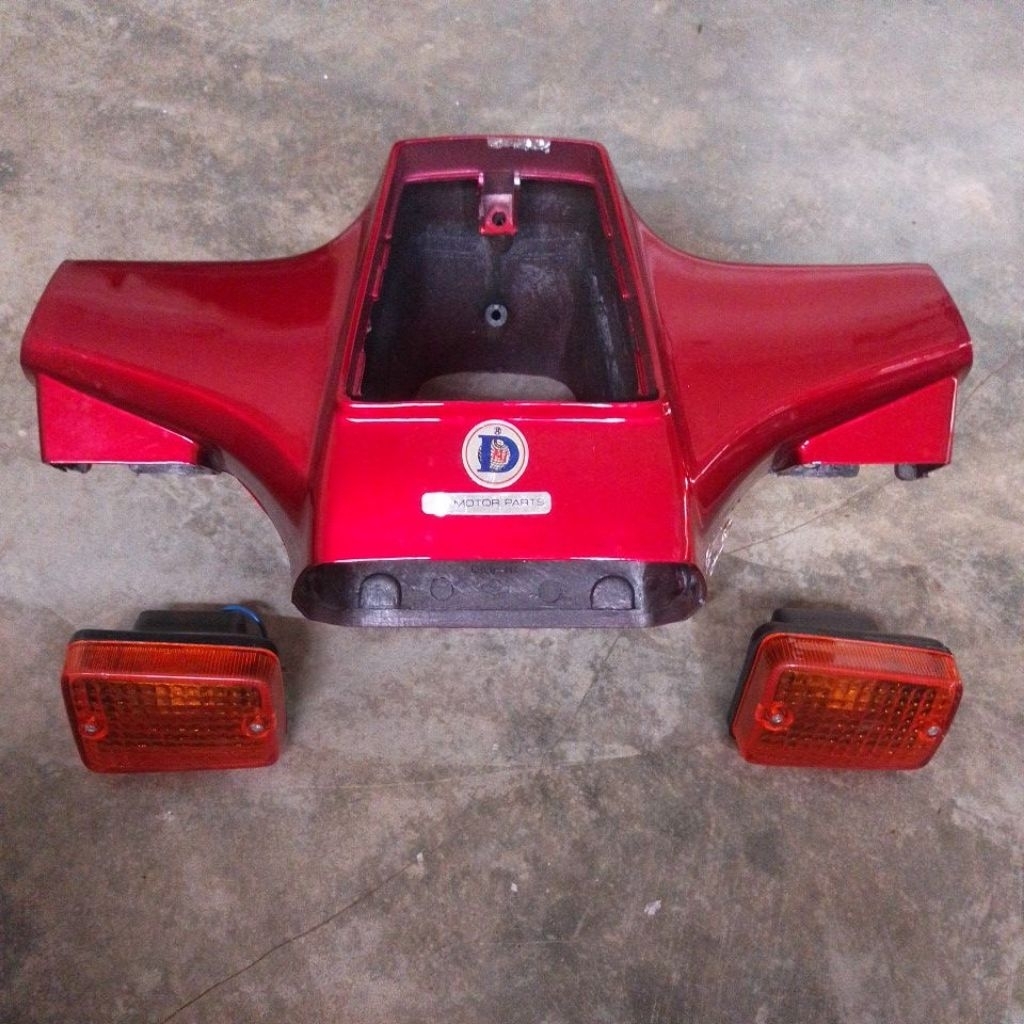 batok lampu c700+ sen lawasan