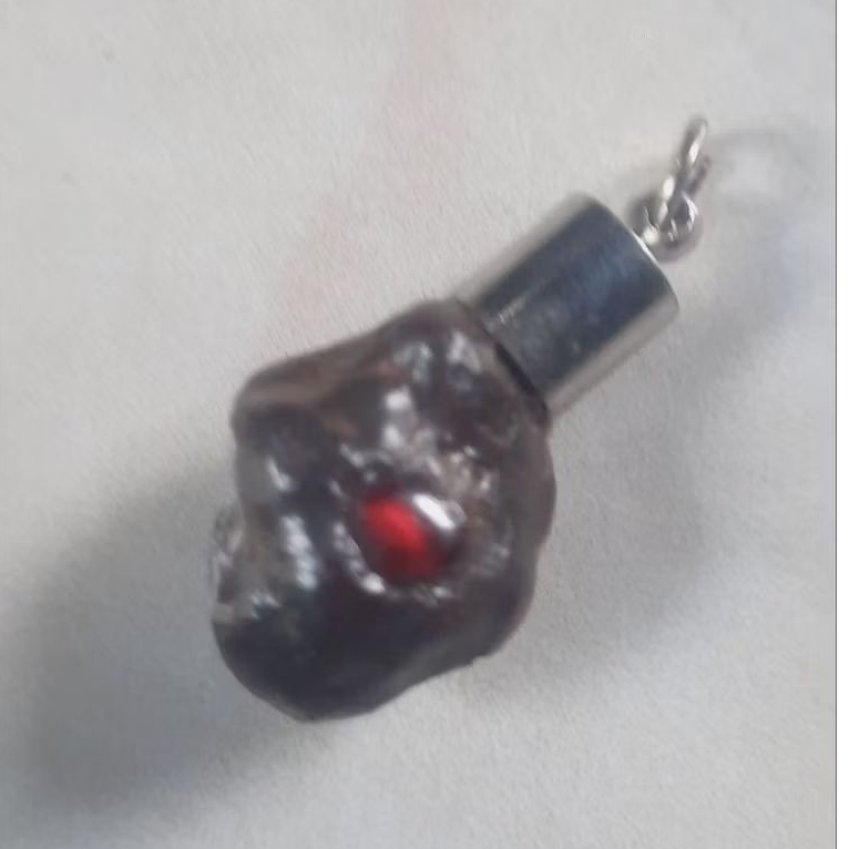 LIONTIN BATU BADAR BESI