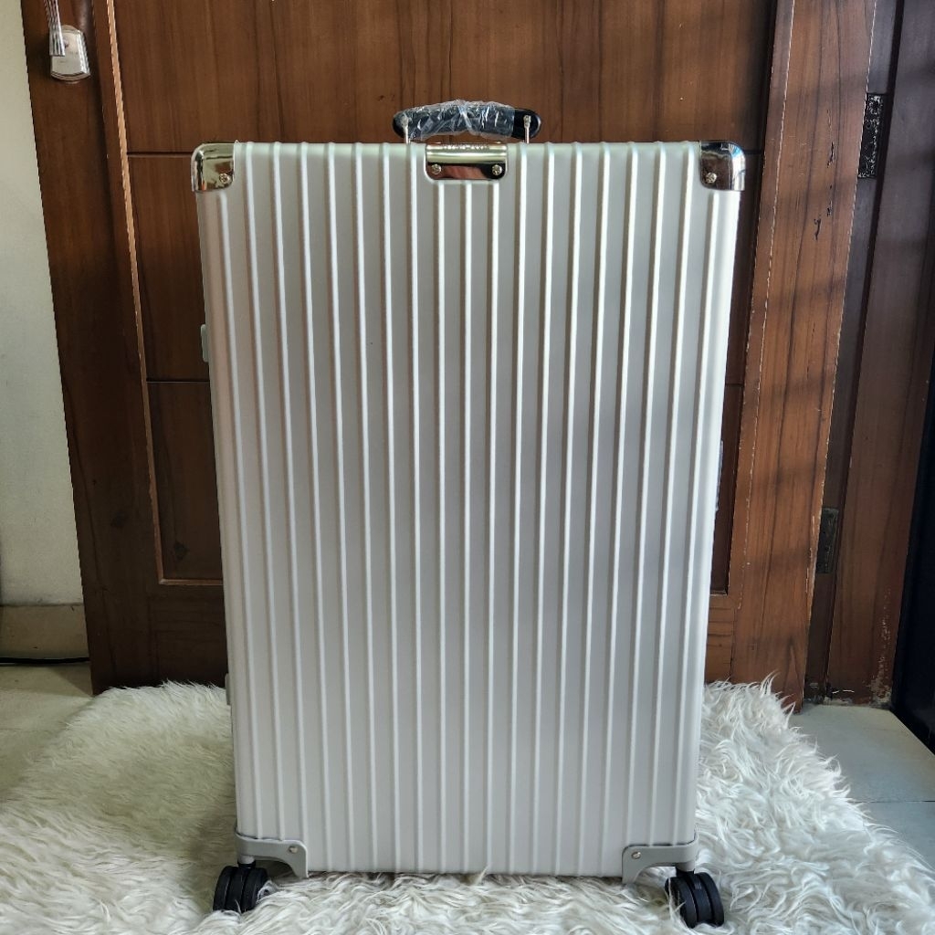 Koper Rimowa Classic 28 Inch Bagasi Size Silver