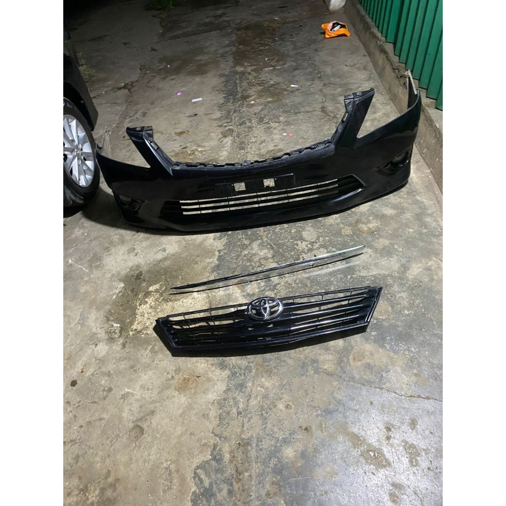 Bumper / Bemper Depan Front Grill Trunk Lid Fullset Innova 2008 - 2012 Second