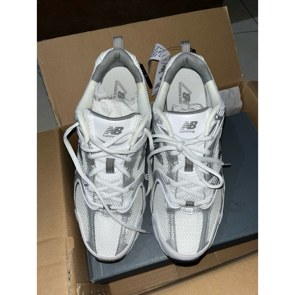 New Balance 530 White Silver