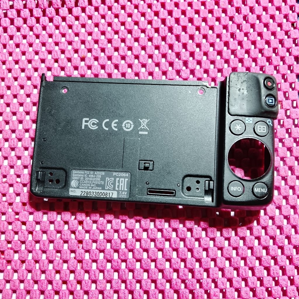 Back Cover Canon eos M3 hitam