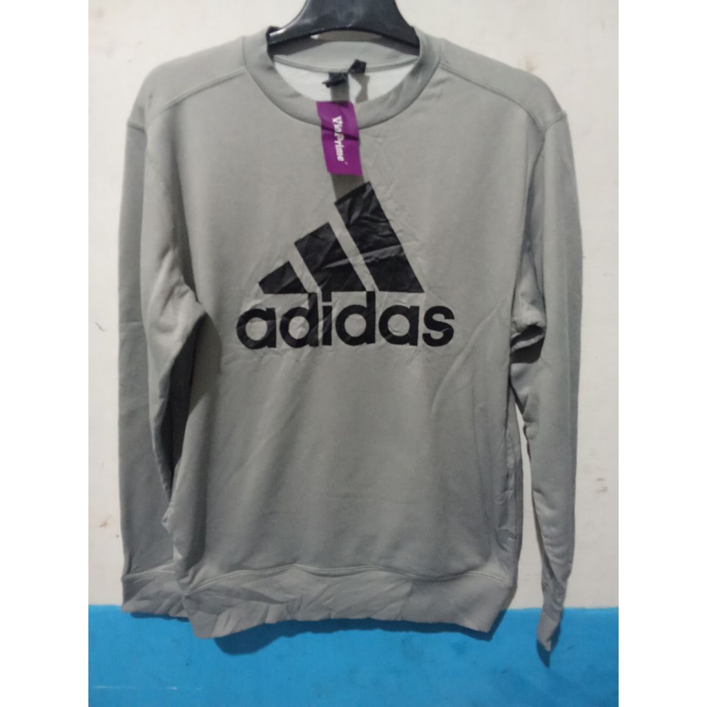 Adidas Essentials Light Crewneck Preloved