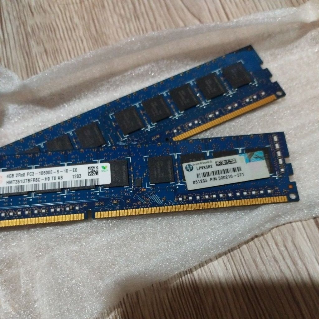 Hynnix 2x4 GB PC3-10600E Workstation