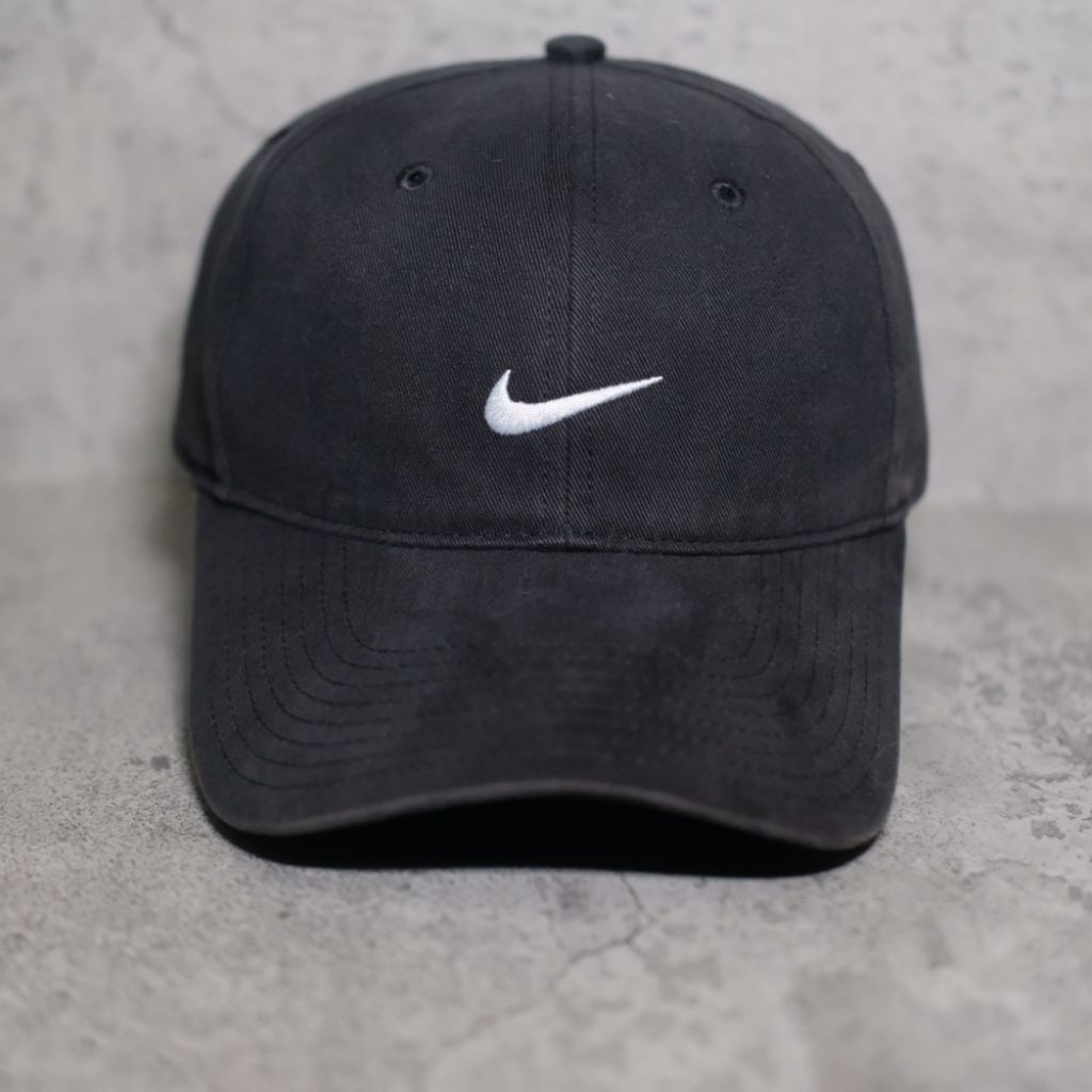 Topi sport casual NIKE ORIGINAL hitam