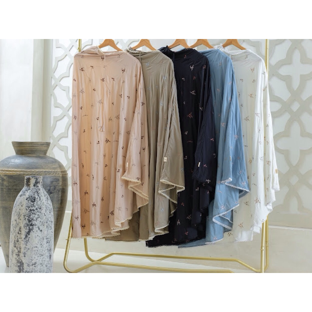 Amirah, mukena Parasut Bordir dan renda by miss Allyna