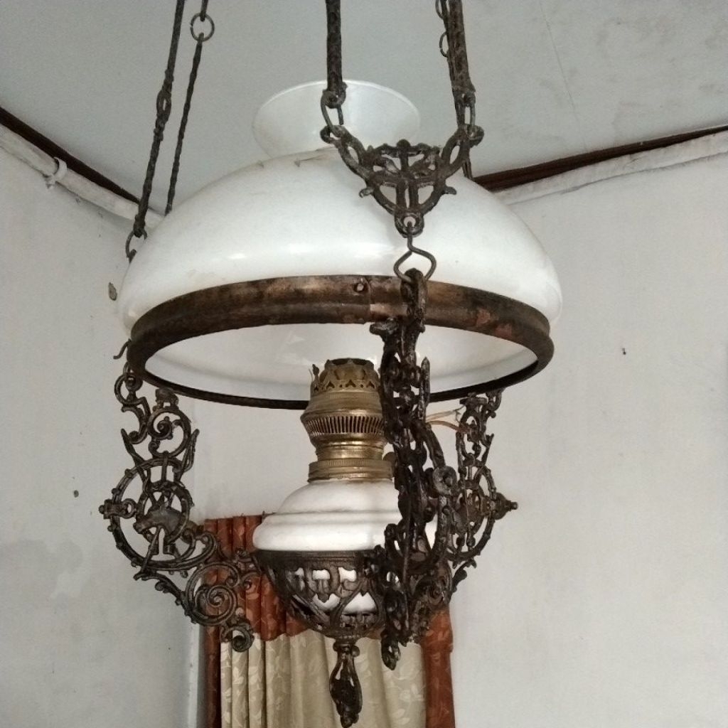 LAMPU GANTUNG KEREK KUNO JADUL