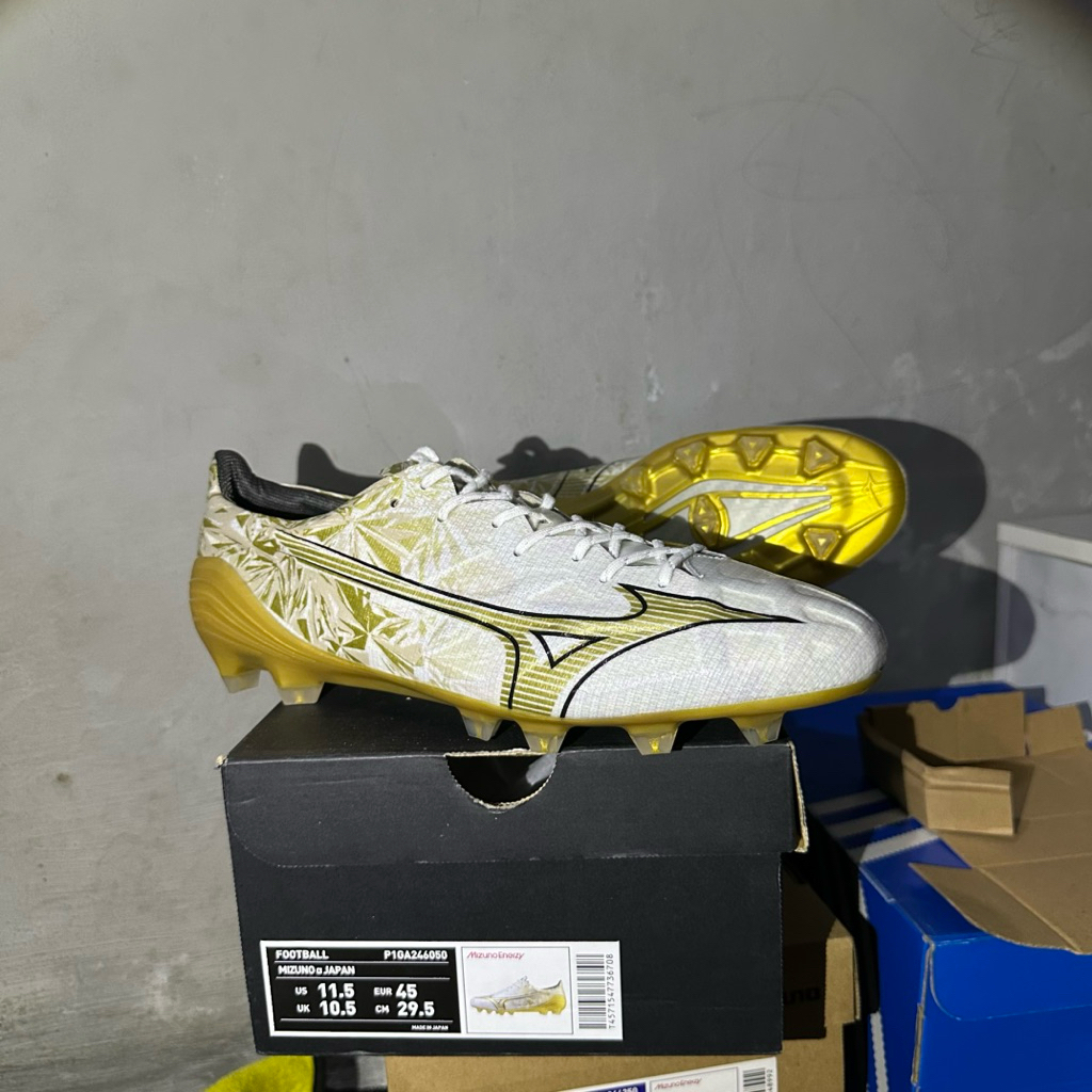 Sepatu Bola Mizuno Alpha Japan BNIB