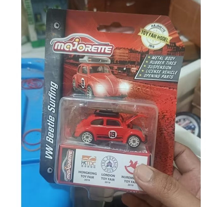 majorette vw beetle surfing