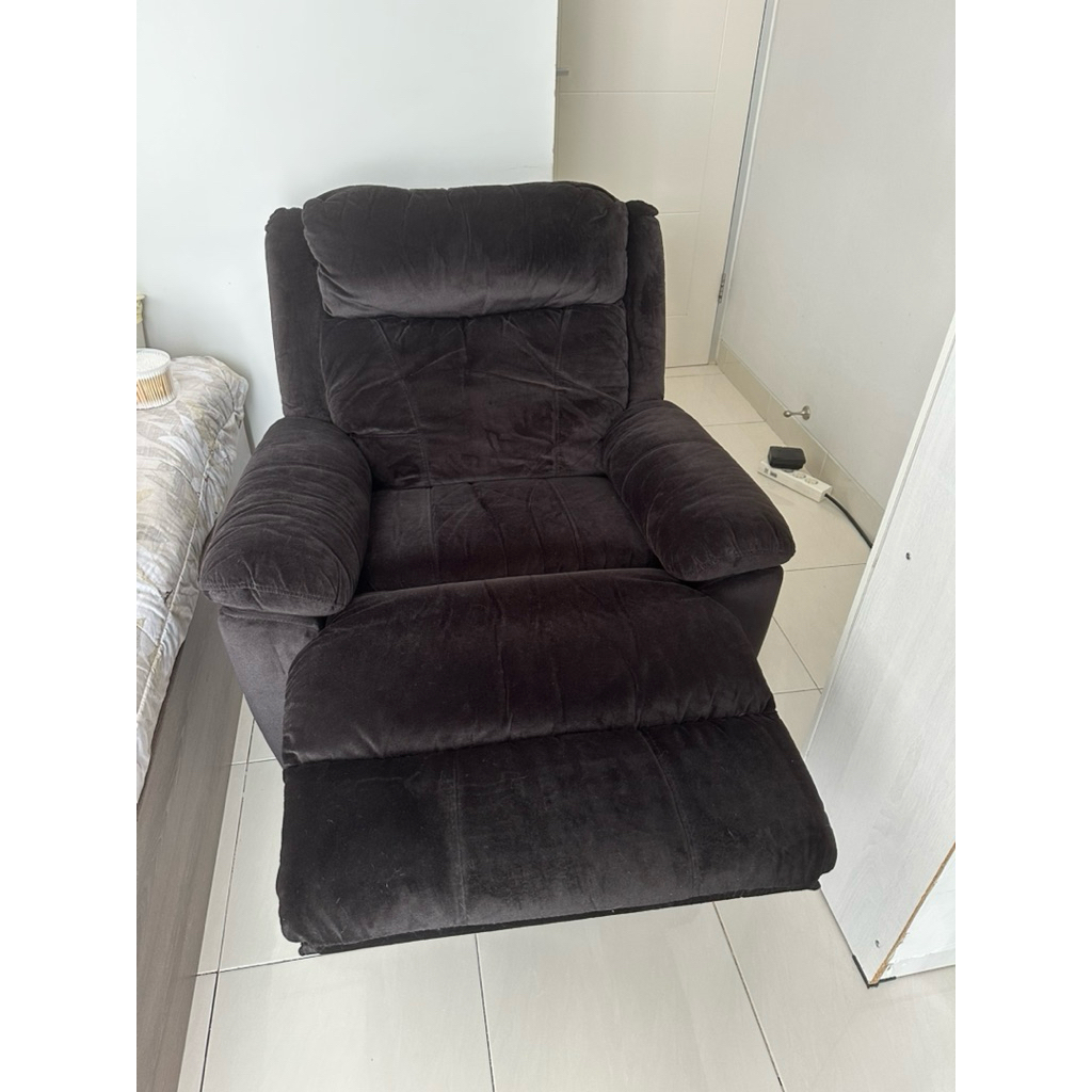 preloved Cheers sofa recliner 1 seat Black