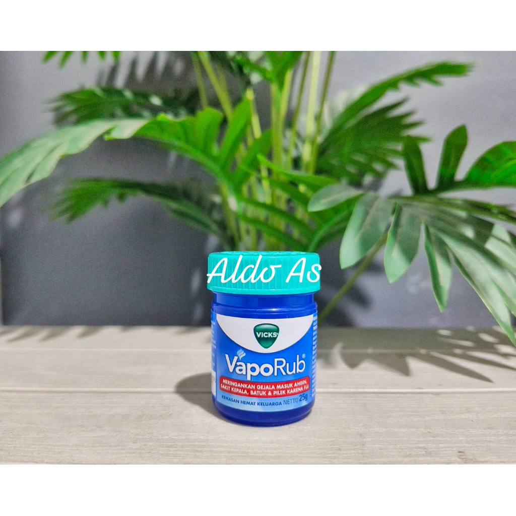Vicks VapoRub 25gr / Obat Oles Pereda Batuk dan Pilek