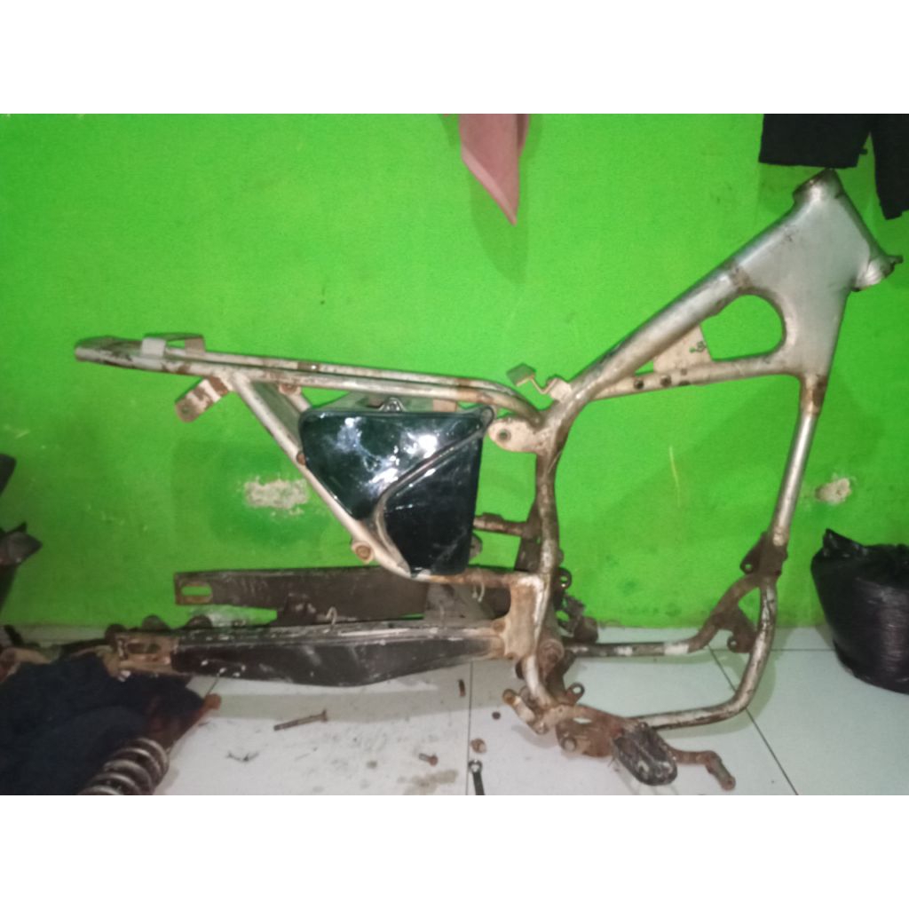 rangka replika crf plus bok filter dan arem replika ktm