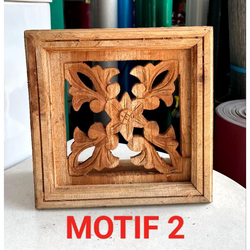 Loster kayu motif / loster kayu ukir jepara / angin-angin rumah