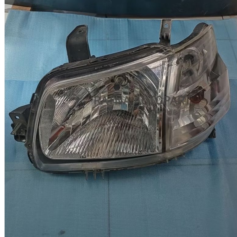 Headlamp/Lampu Depan Daihatsu Grand max