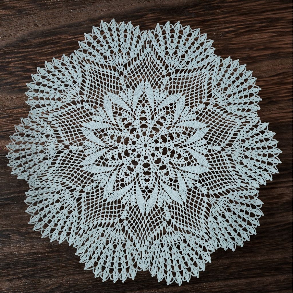 Taplak meja rajut handmade, taplak meja rajut bulat handmade, taplak meja rajutan tangan cantik