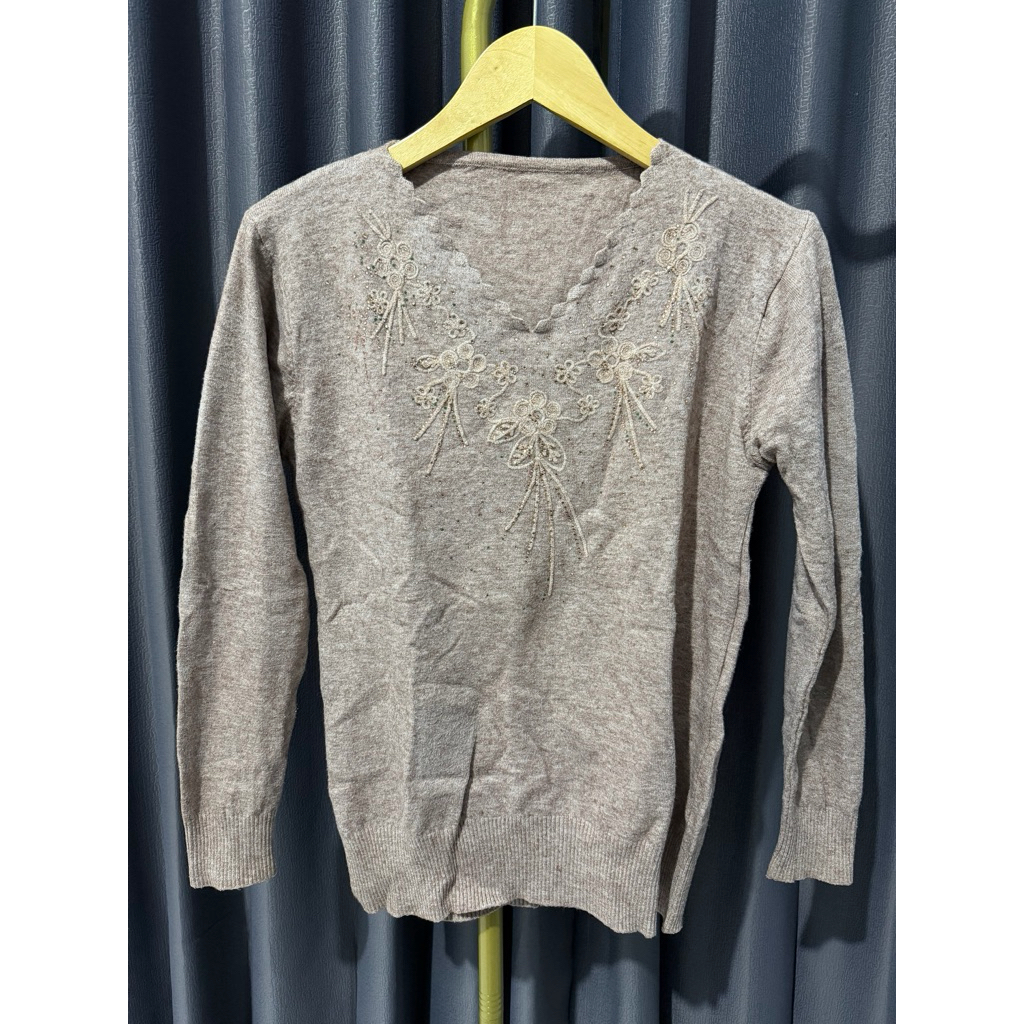 Preloved sweater rajut wanita | sweater rajut murah | sweater rajut timeless