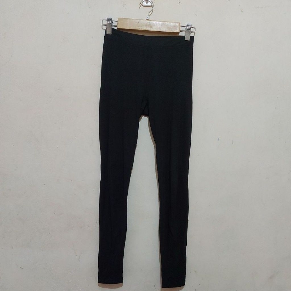 Legging Heattech extrawarm untuk wanita UNI*S
