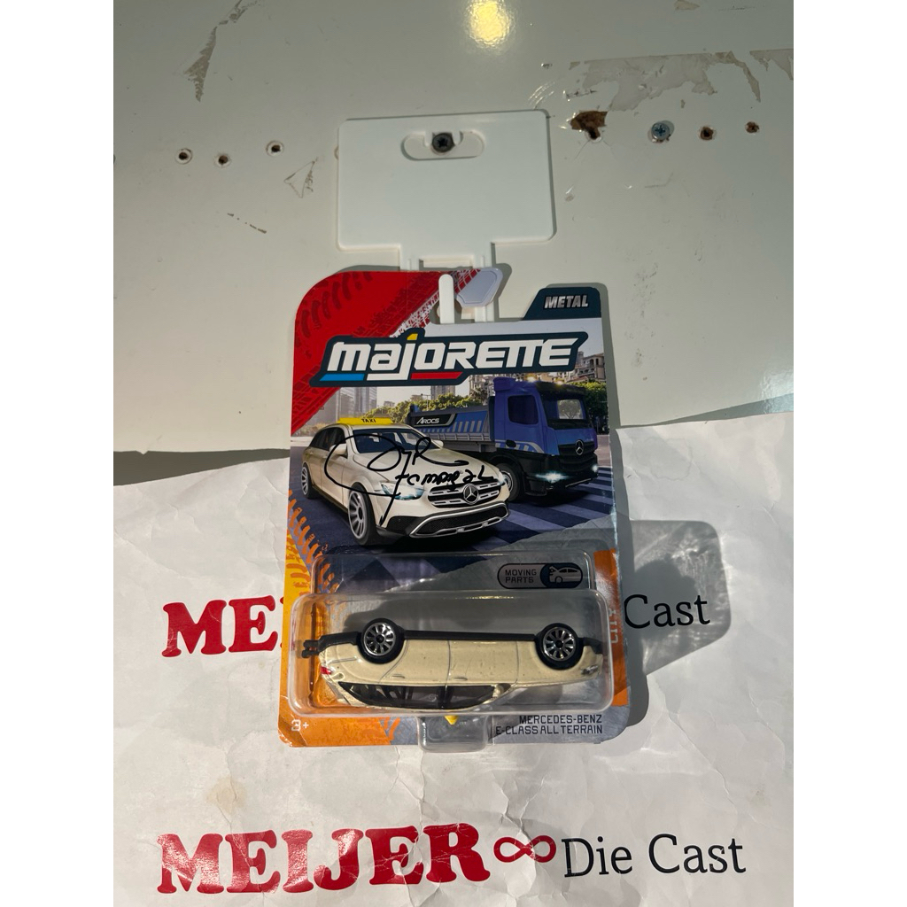 Majorette Error Mercedes Benz E Class All Terrain X Mongol stress Signature