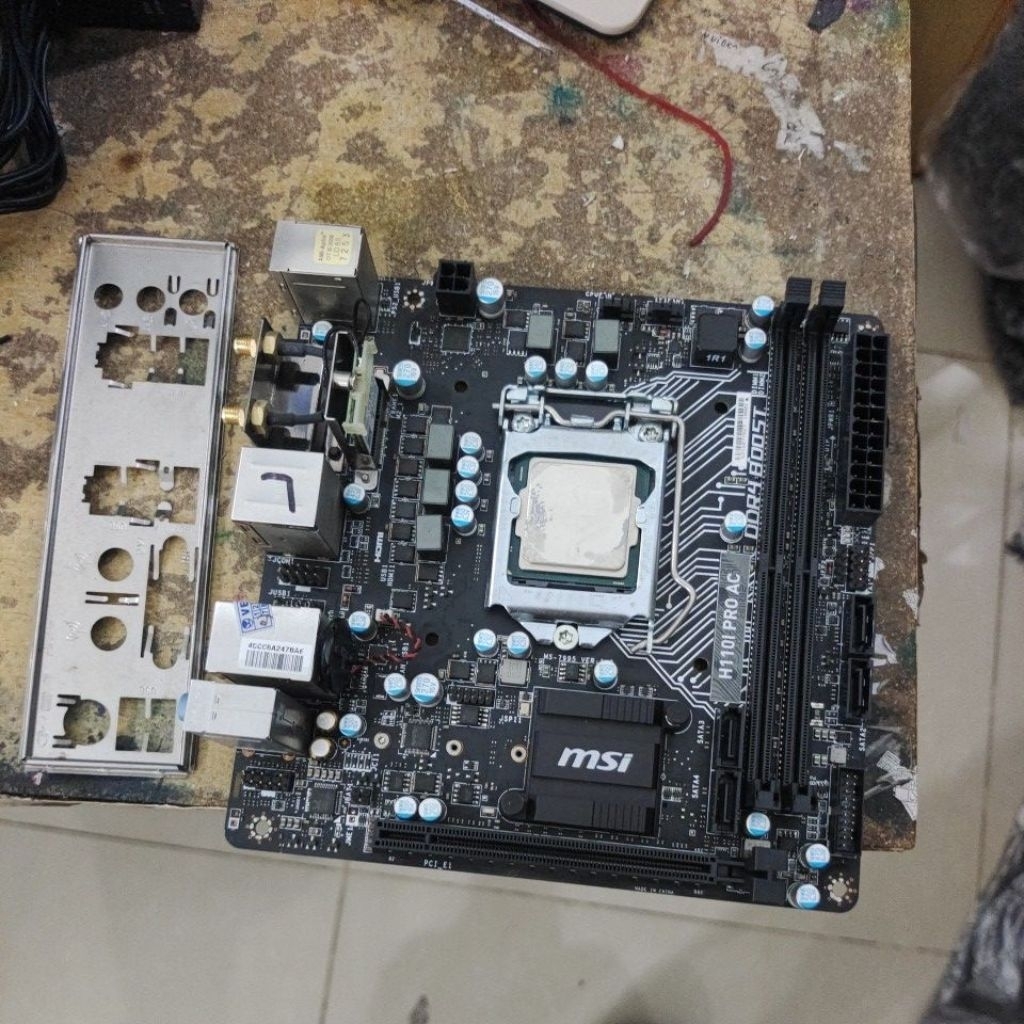 mainboard MSI h110 itx ddr4 + procsesor core i5 6400