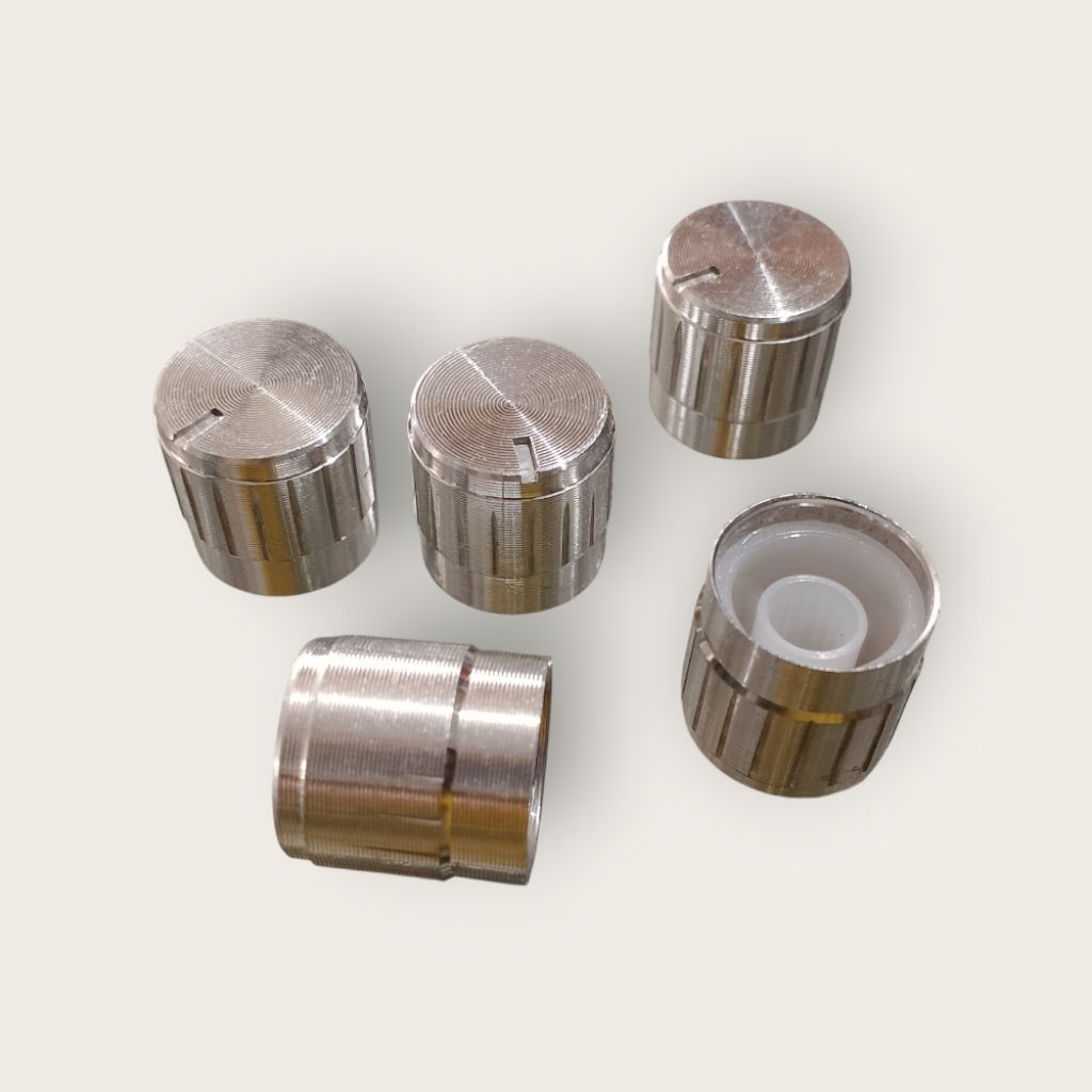 KNOP POTENSIO ALUMINIUM SILVER 22MM