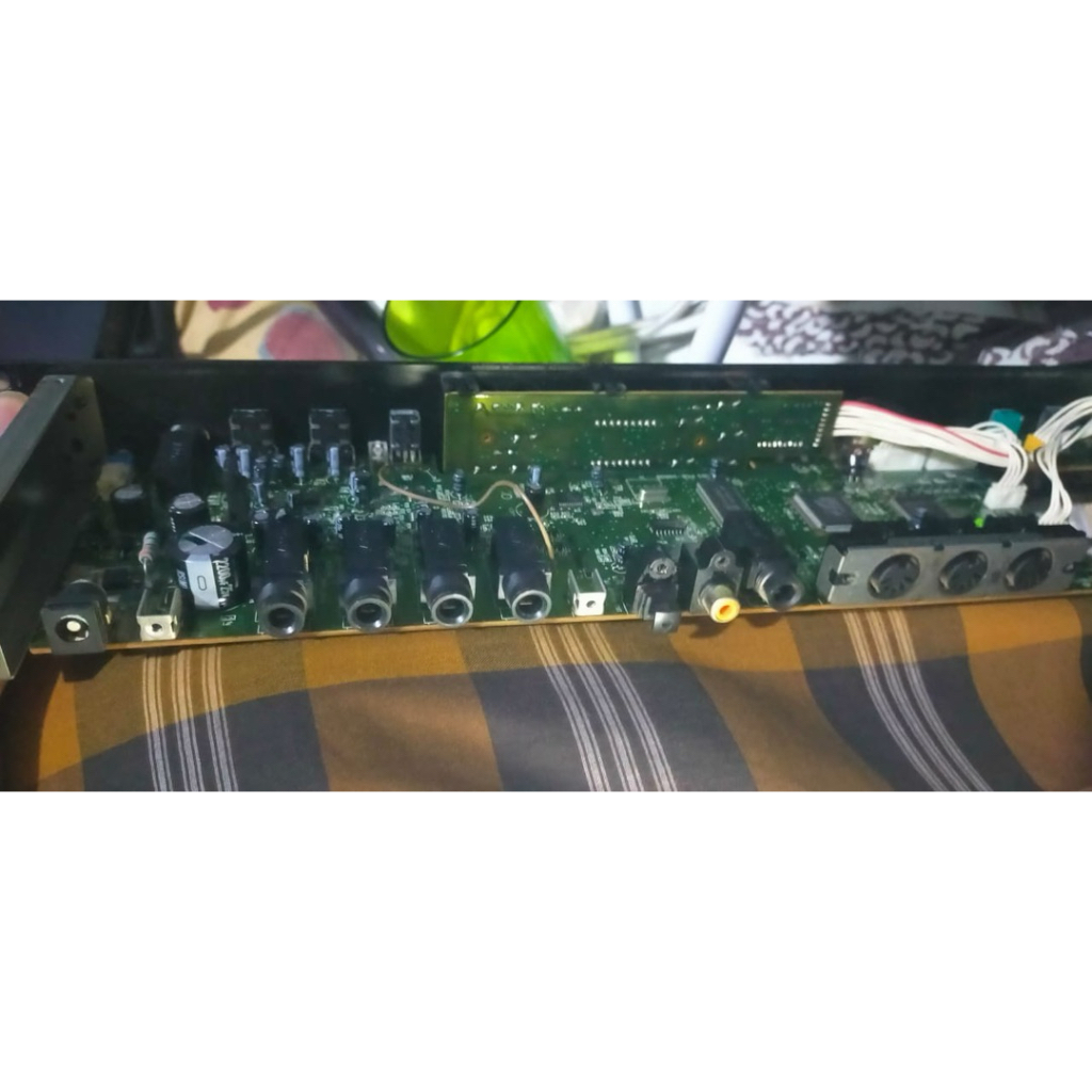 efek vocal zoom 2000