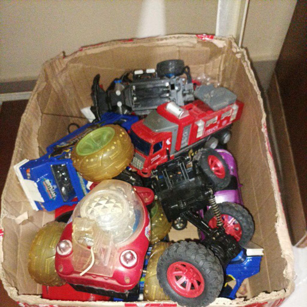 RC Murah mobil remote control barang bekas Mobil Remote Sedan junk bahan