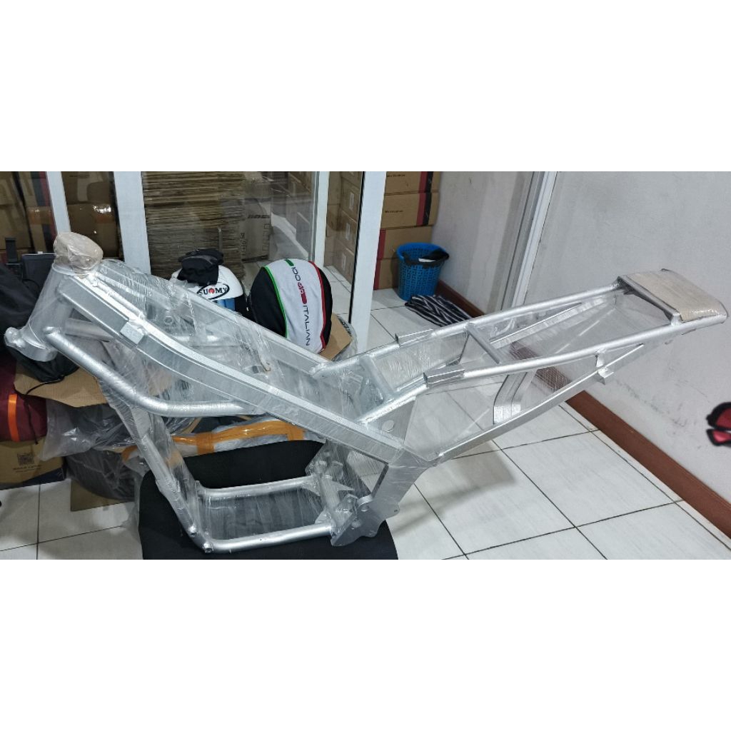 Rangka Drag Race Ninja 150 R Balap Ninja Untuk Harian dan Race