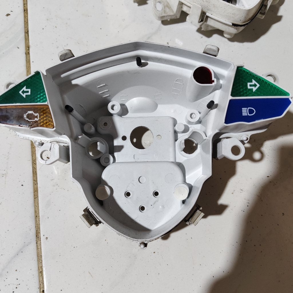 tulangan speedometer yamaha Xeon GT RC Garuda kerangka inner case cashing cover tengah spedo spido