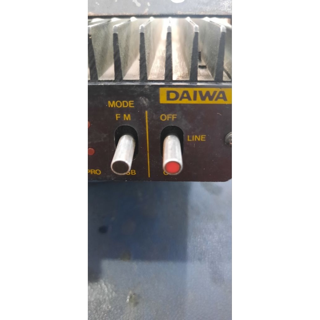 BOSTER HT DAIWA LA 2060 /144MHZ ..iNPUT 5W KELUAR 40W ASLI JEPANG