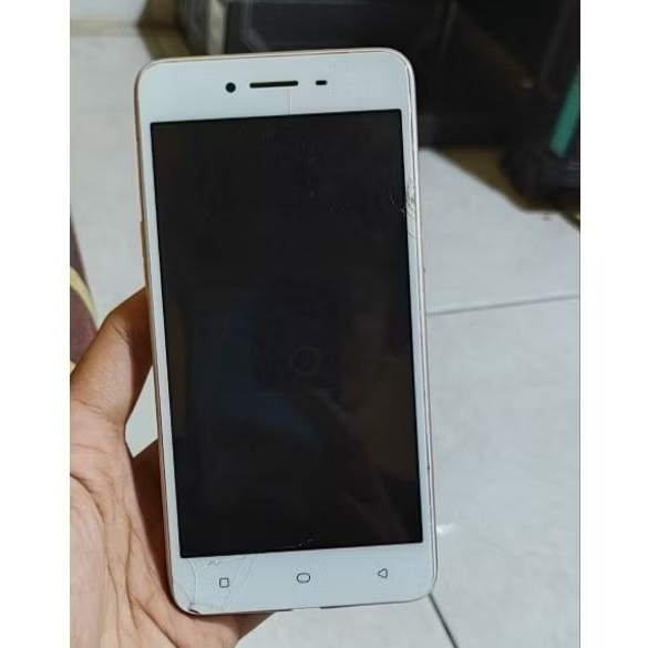Oppo a37f matot di cas geter