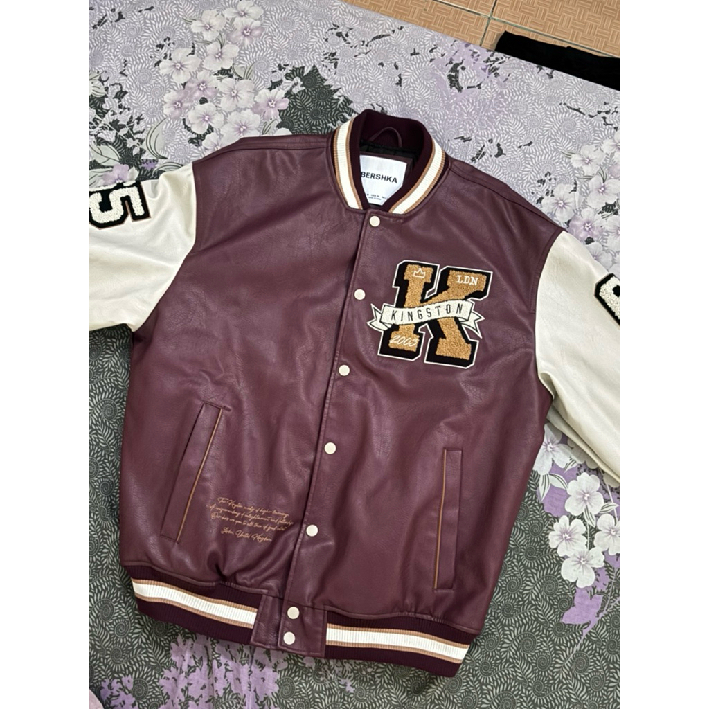 Varsity bershka