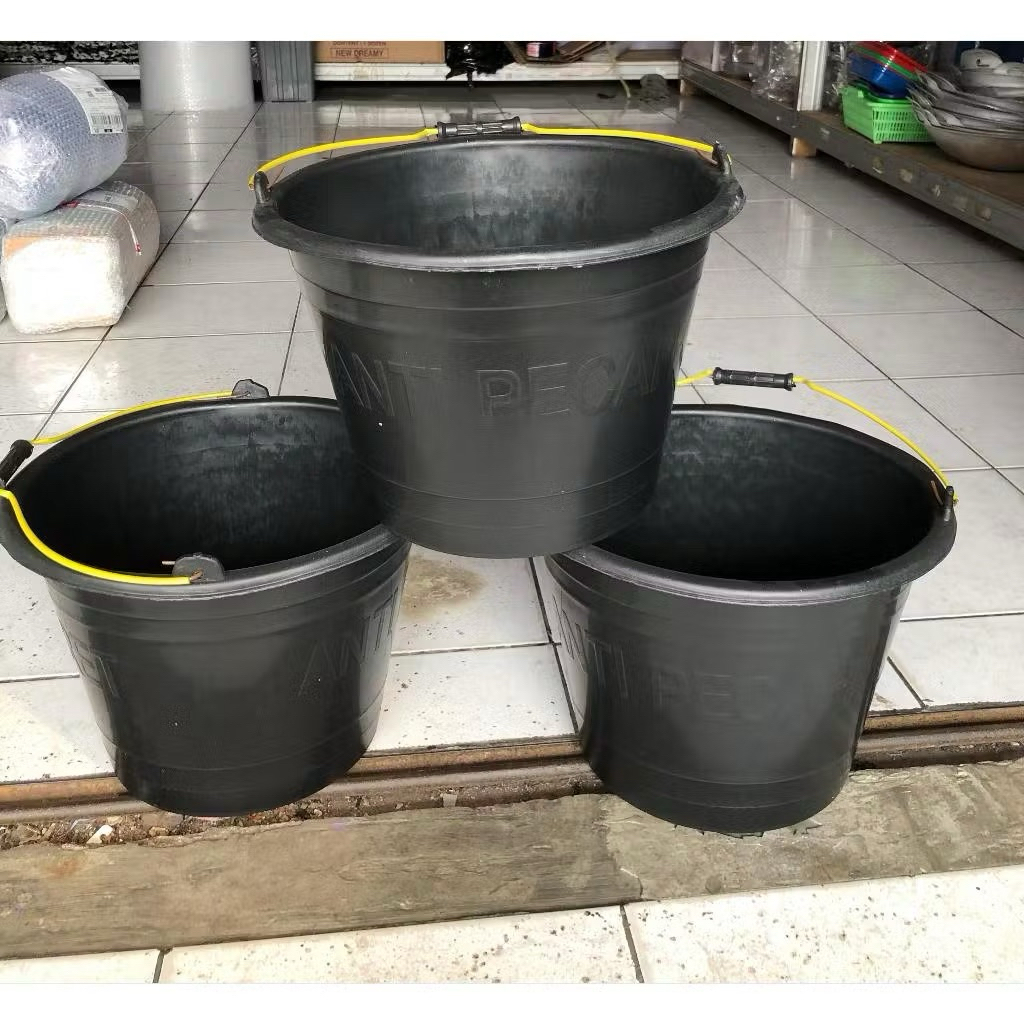 Ember Cor 20/Ember Cor Hitam Plastik Anti Pecah/ Ember Karet/ Ember Murah