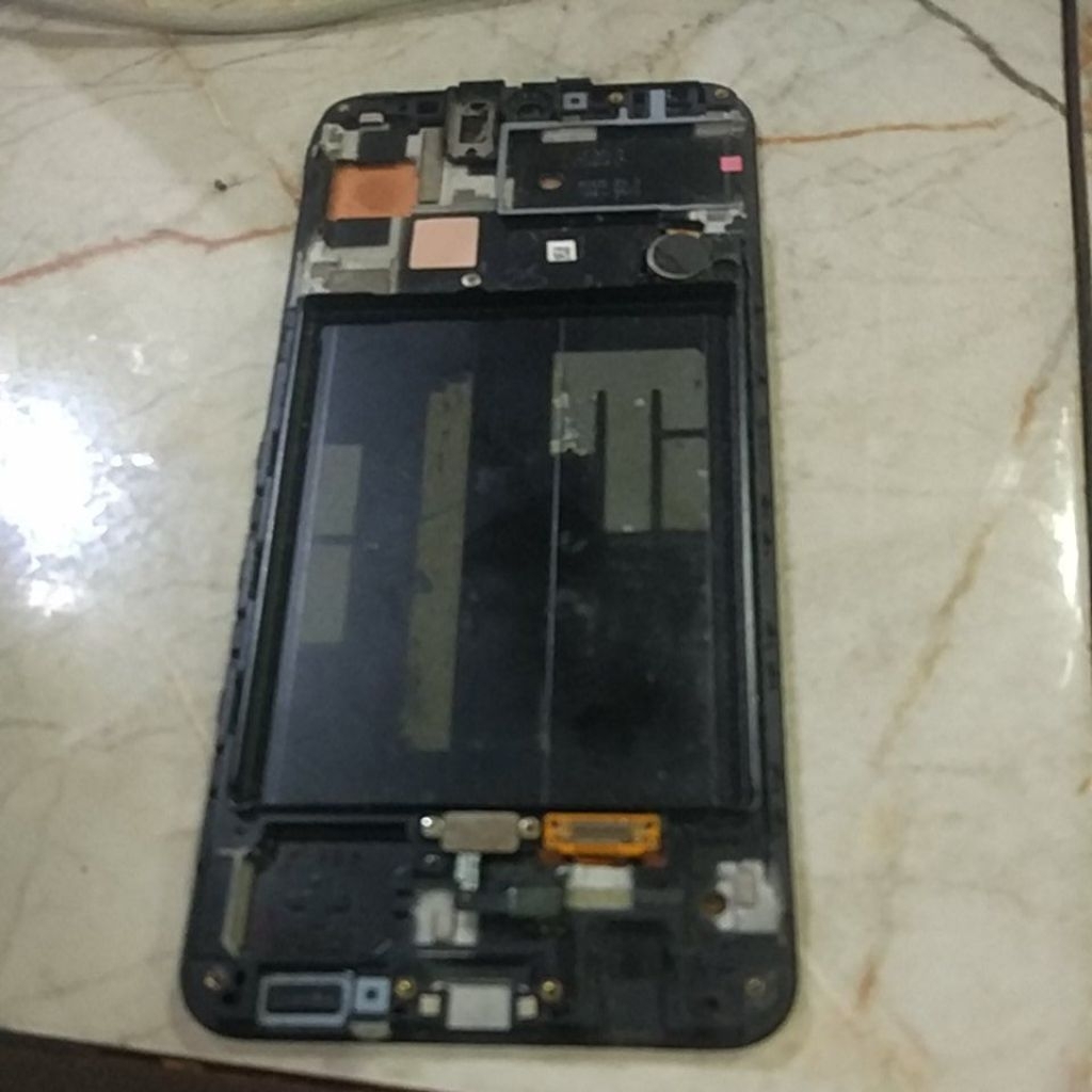 lcd frame copotan  Samsung A30