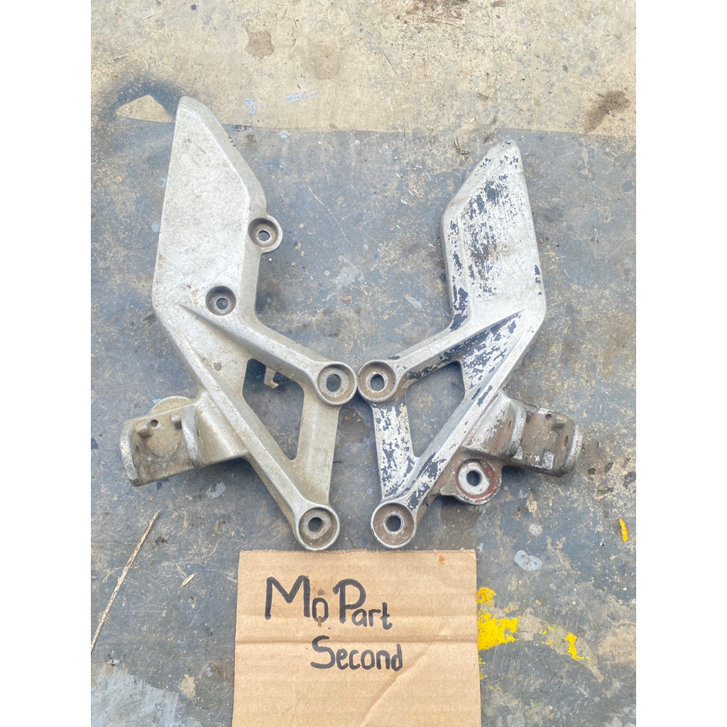 Foot Step Postep Underbond Pijakan Kaki Kanan Kiri Honda CBR 150 R 150R Old Lokal Lama Facelift Asli