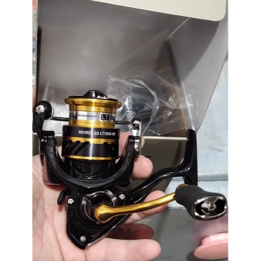 Gulungan Senar Pancing Rell Reel Daiwa Revros SS 1000 - 6000 LT Power Handel Doubel Spool