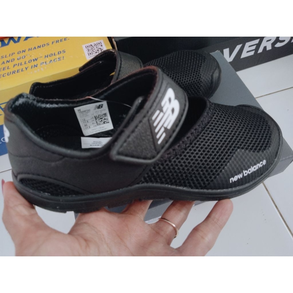 Sepatu NB PSB80BB KIDS ,SIZE 30, BLACK/HITAM, ORIGINAL MAP