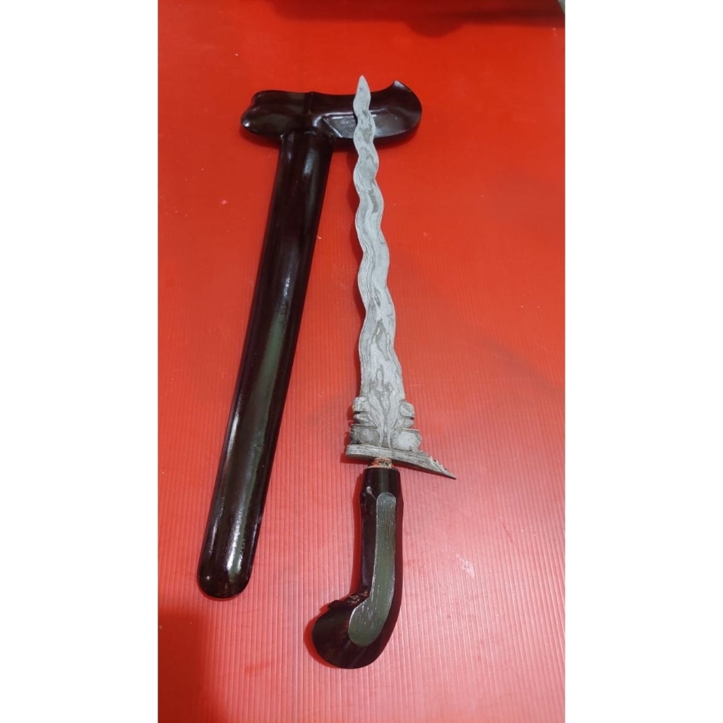 keris omyang jimbe luk sepuh