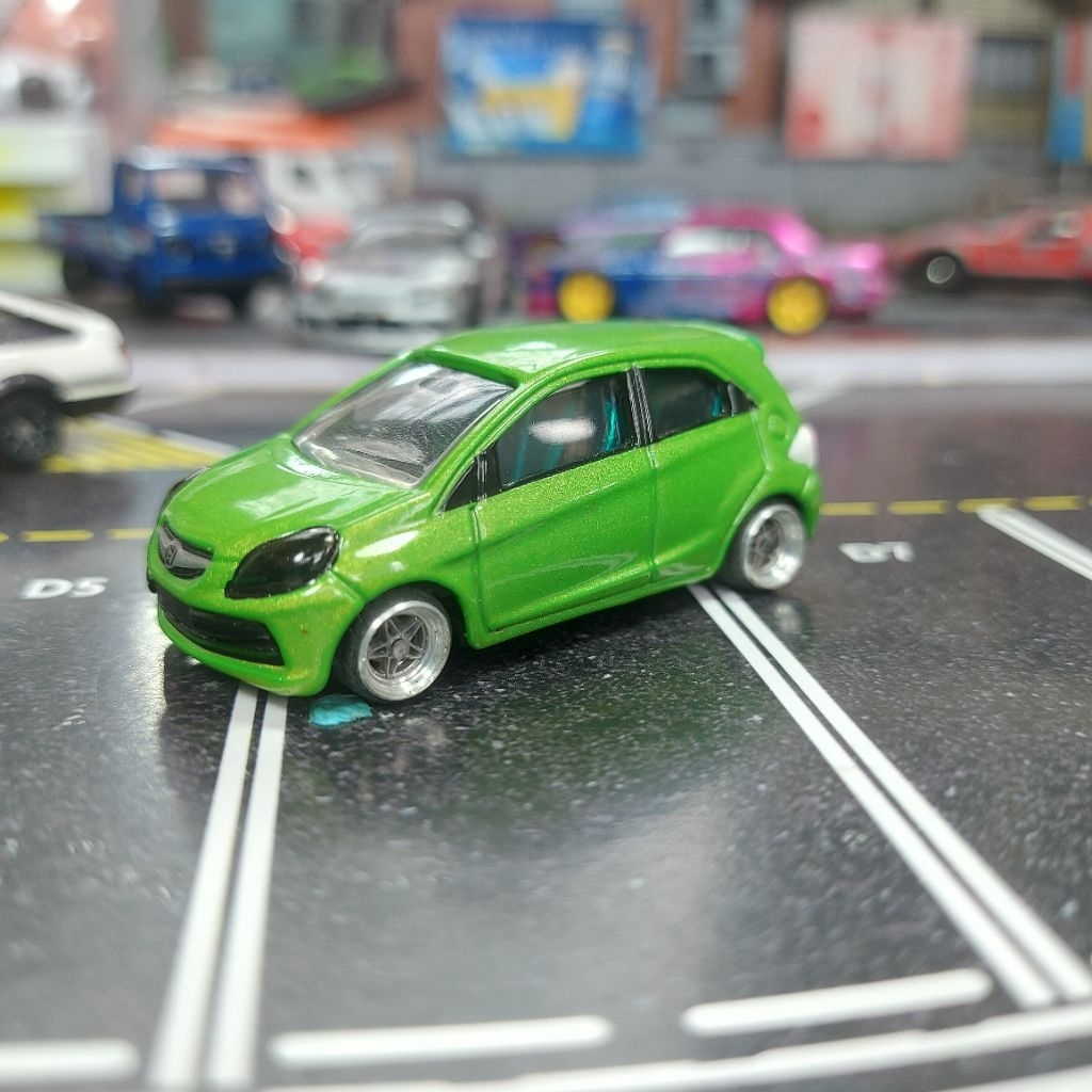 Tomica Honda Brio custom kastem green