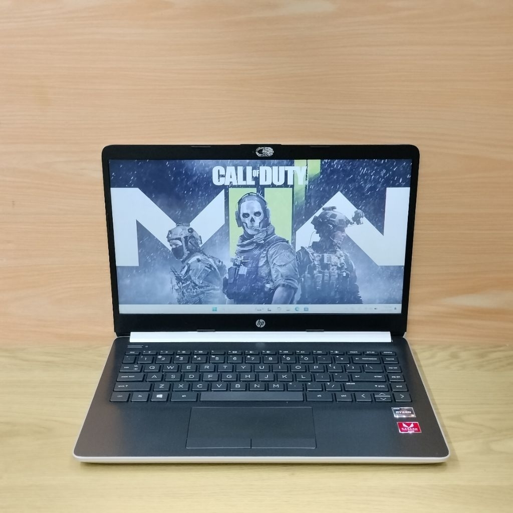 laptop hp 14s amd ryzen 3-3200U ram 8gb/ssd 128gb +hdd 1tb 14 inch