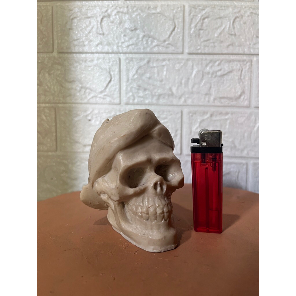 tengkorak asbak hiasan