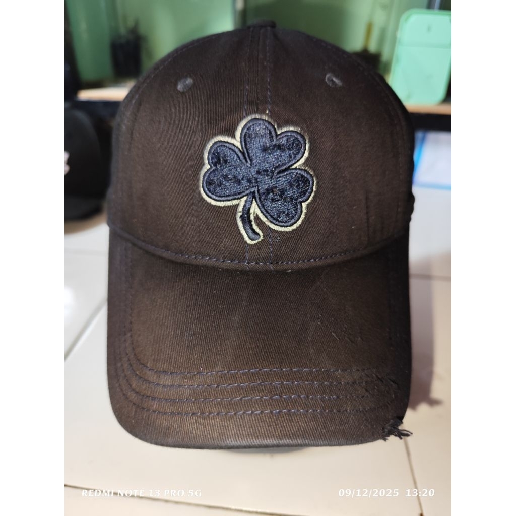 caps newera irish fitted ripped