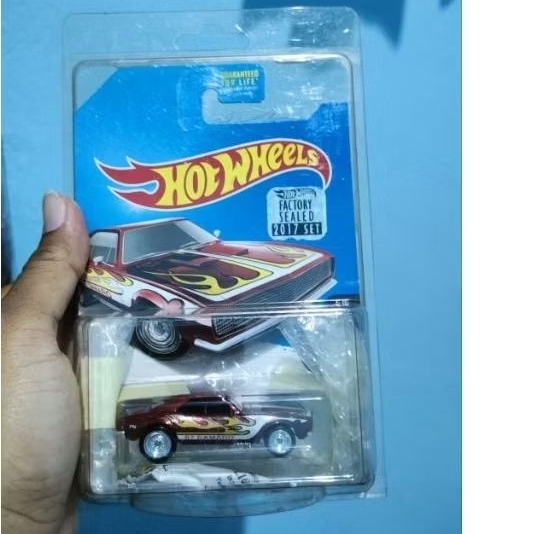 Hotwheels Super Treasure Hunt 67 Camaro merah red Factory Sealed THS STH rare