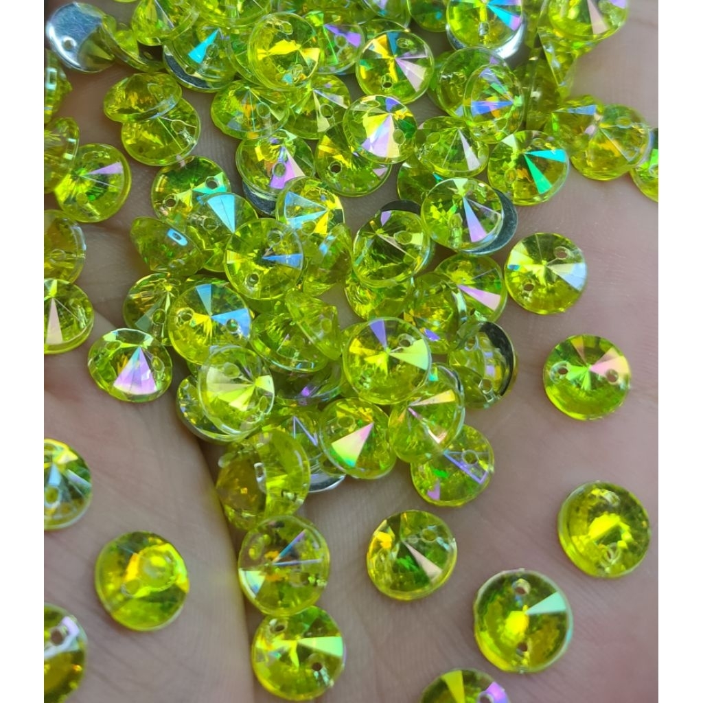 Payet bulat UK 8mm 100pcs / Payet baju /diamond bulat