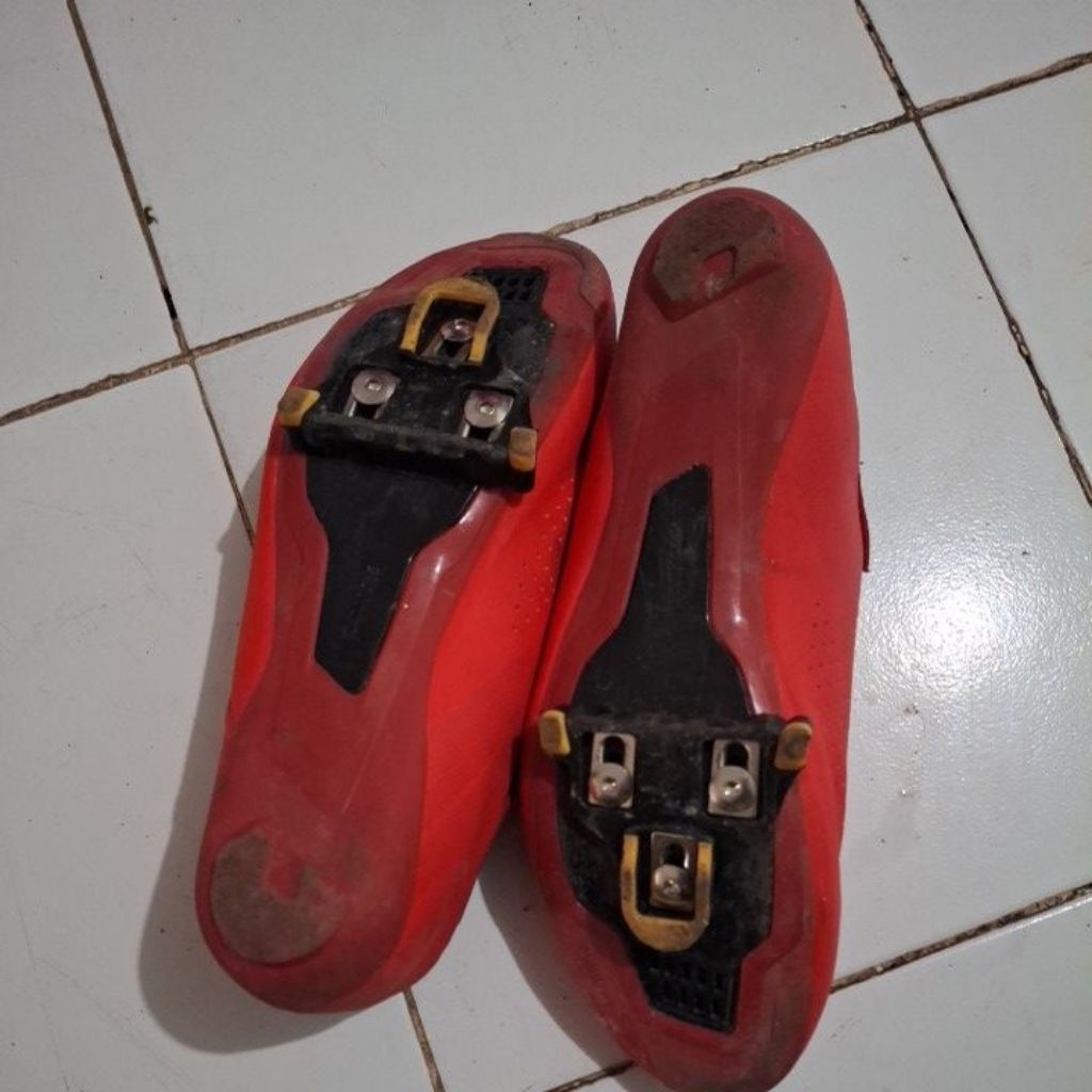 sepatu sepeda roadbike shimano rc3