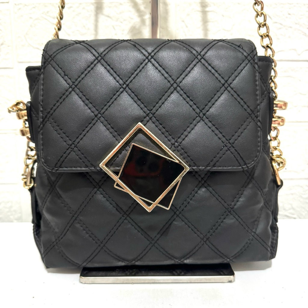 tas sling bag fashion. tas selempang wanita. tas sling bag. hitam