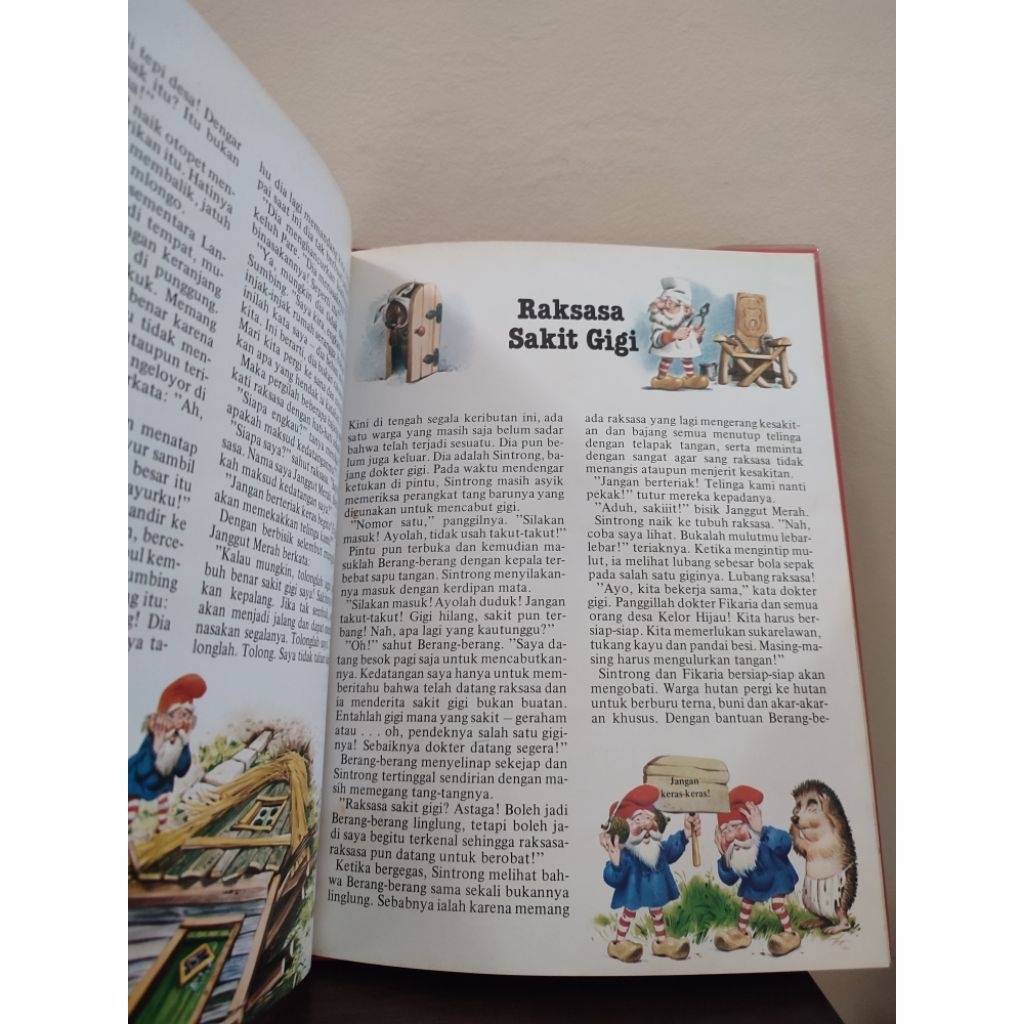 Buku cerita anak - Warga Hutan Menjumpai Raksasa - Tony Wolf