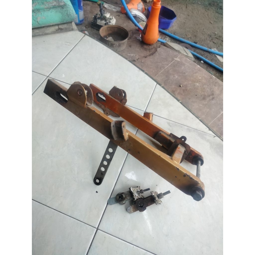 swing arm suzuki rc 100 bravo