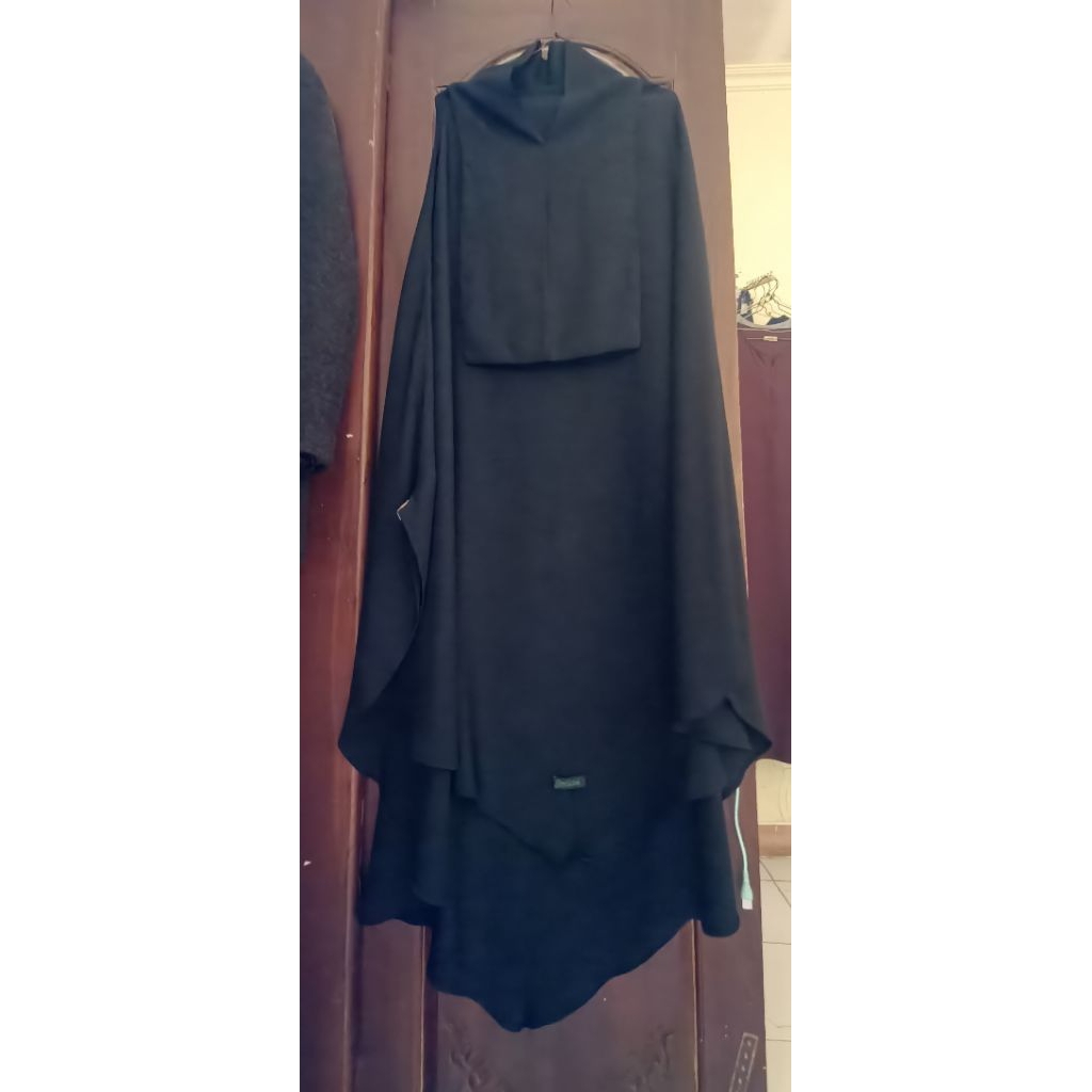 French khimar FK preloved by muntaz hijab