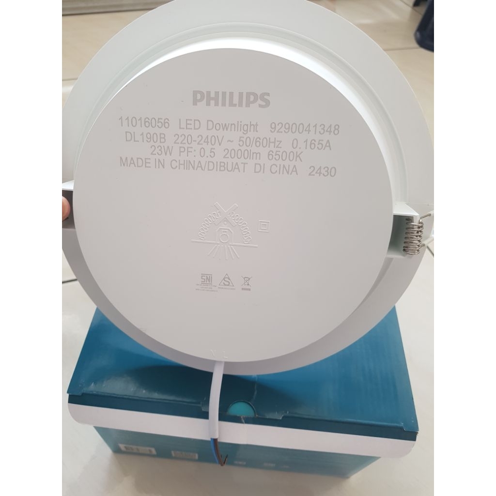 Lampu Led  Eridani Philips 23watt Downlight panel putih